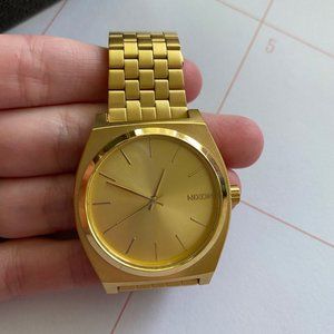 Nixon Time Teller Watch